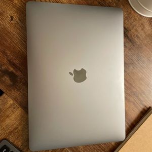 MacBook Pro (Thunderbolt 3) 2017 7th Gen